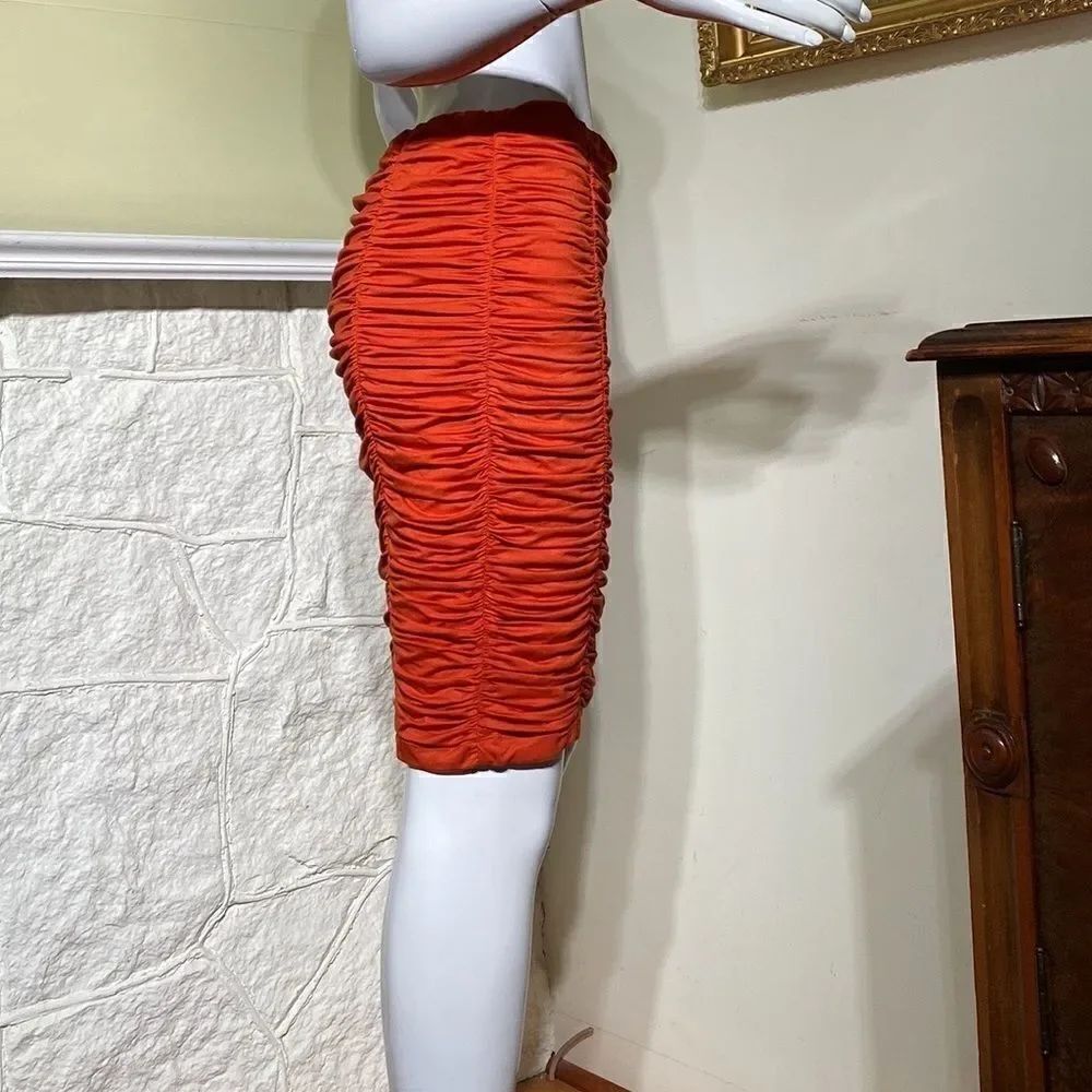 Tatum & Olivia Ruched Bodycon Mini Skirt - Picture 6 of 15